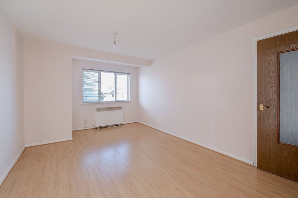 Property photo 2 of 5 Picture No. 04