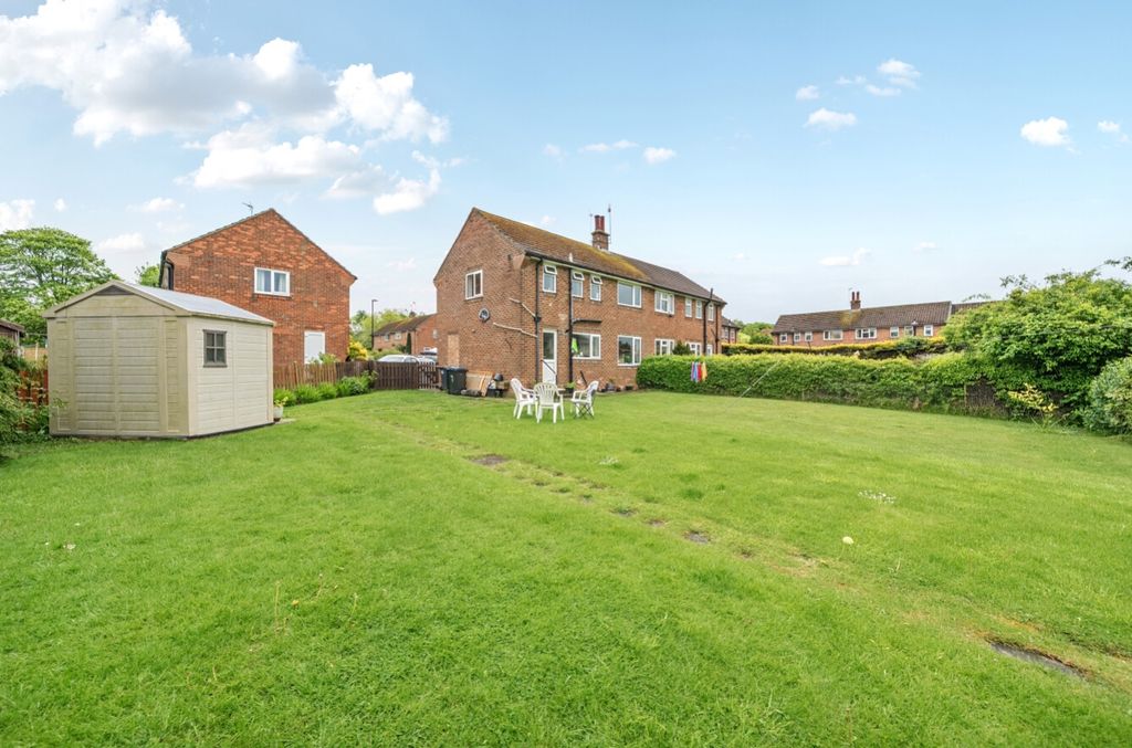 Property photo 1 of 20 Ewemove Harrogate Garden