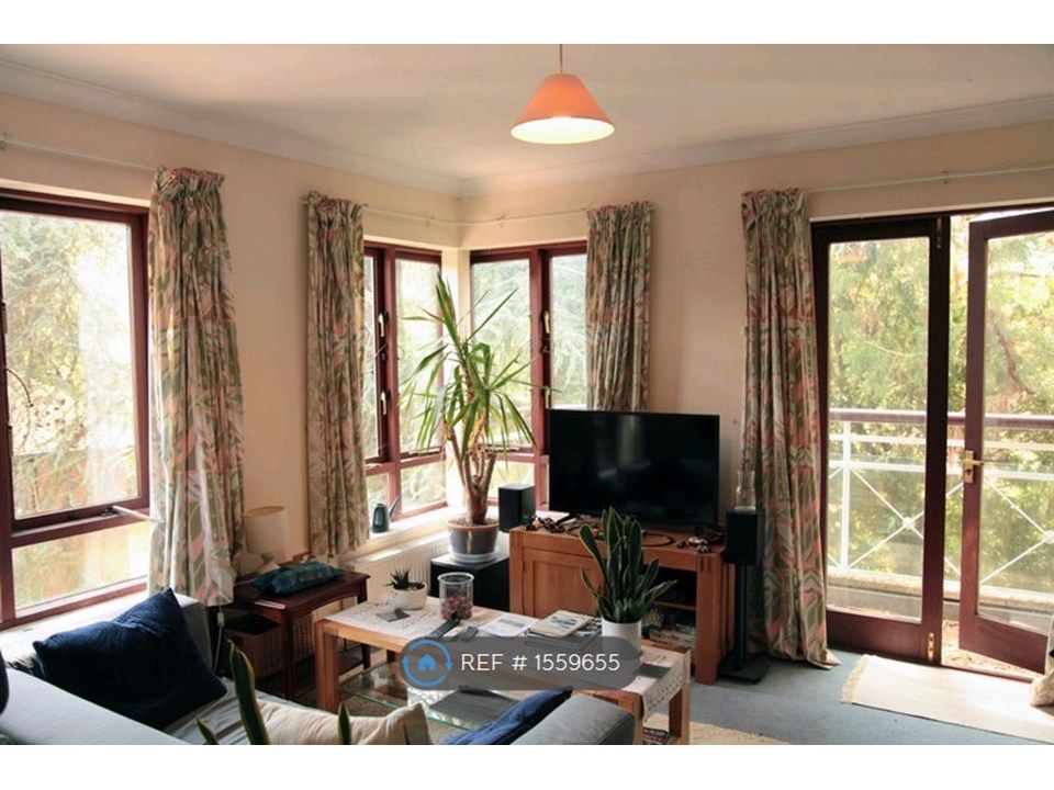 Property photo 1 of 4