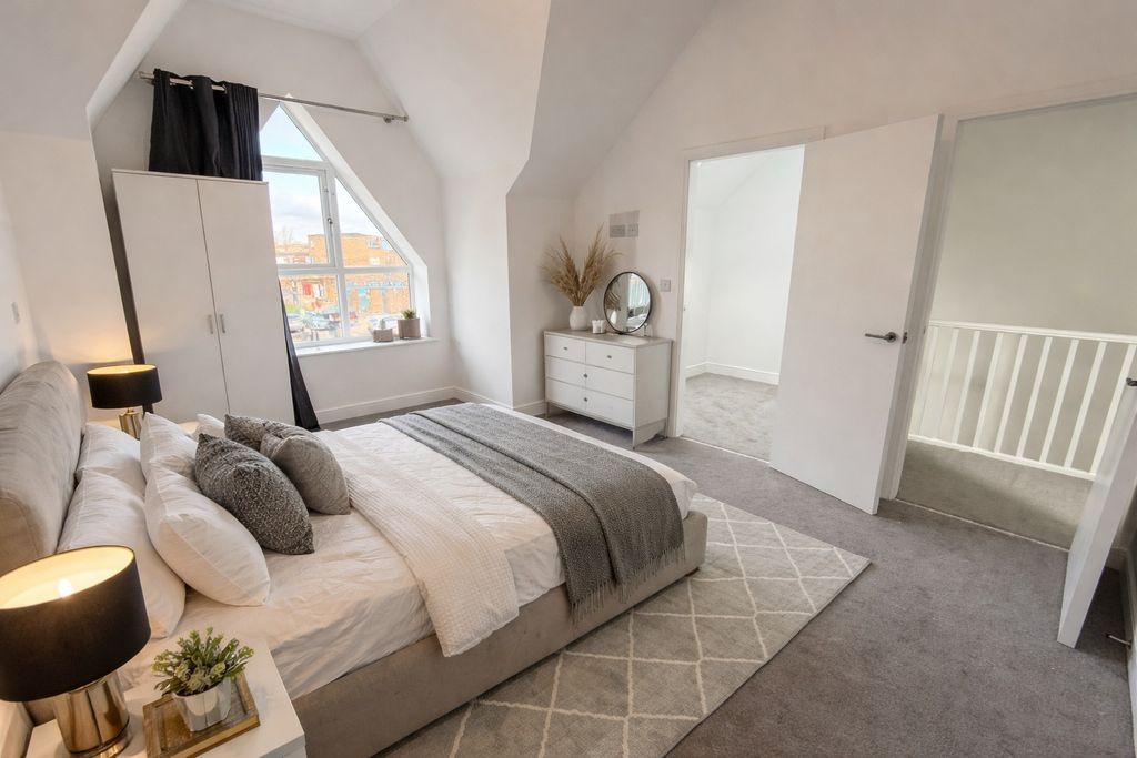 Property photo 2 of 9 5432461