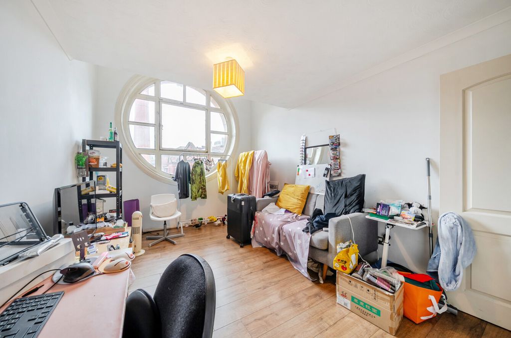 Property photo 3 of 15 1324809-2-689A19A...