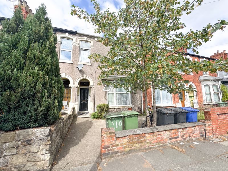 Property photo 1 of 7 Front