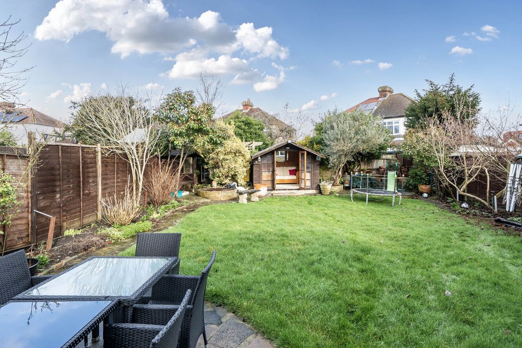 Property photo 2 of 18 1405756-3-6985d47...