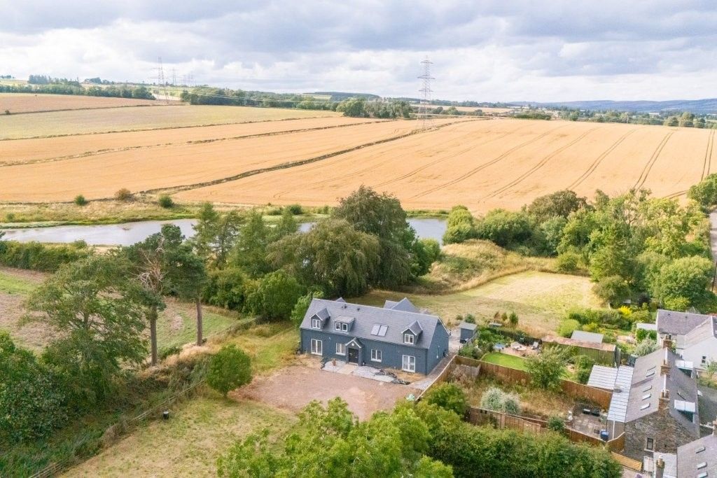 Property photo 3 of 57