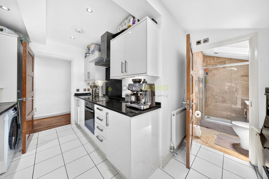 Property photo 3 of 11 Dsc05572