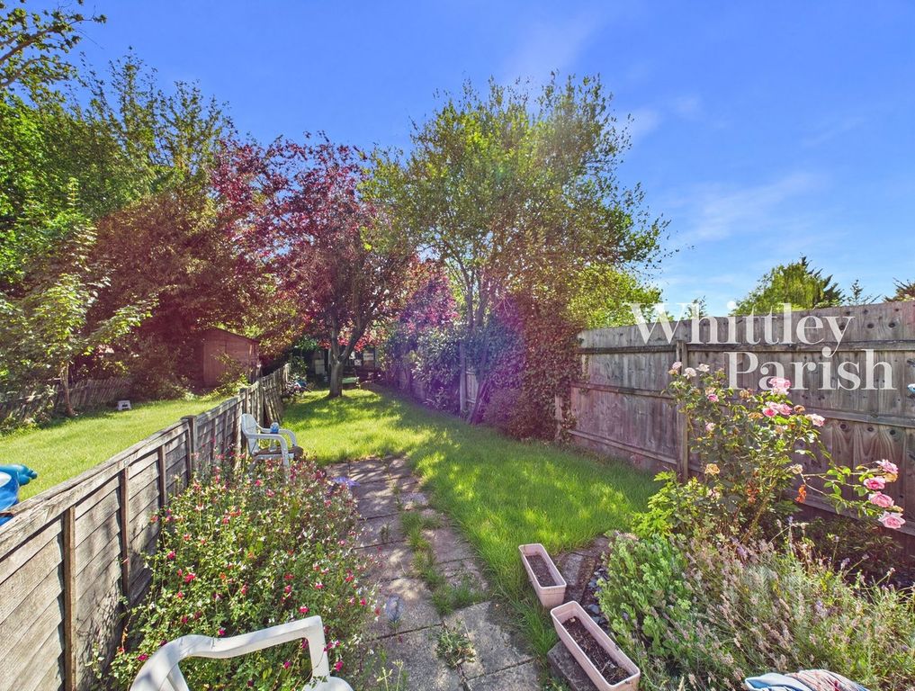 Property photo 2 of 9