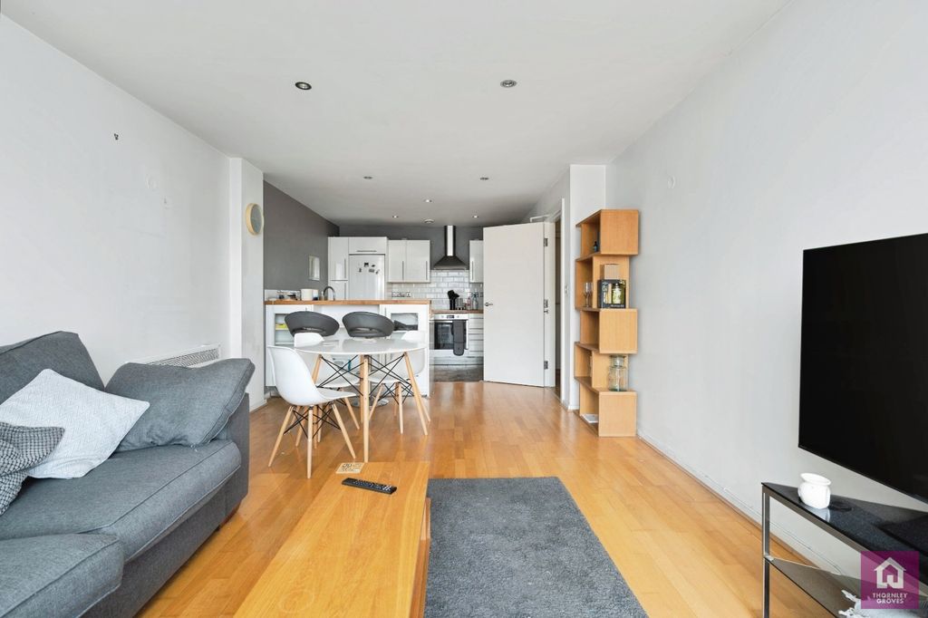 Property photo 3 of 14 Picture No. 07