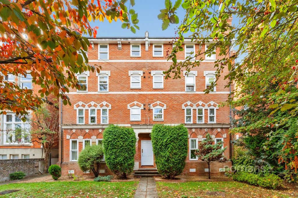Property photo 1 of 18 Pbox-Img.Jpg