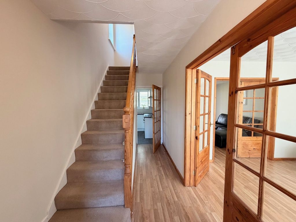 Property photo 2 of 12 Picture No. 08