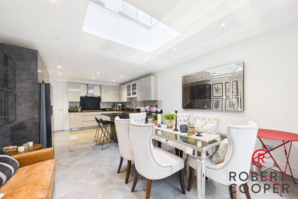 Property photo 3 of 14 Picture No. 18