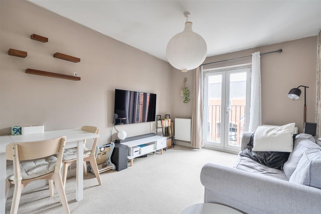 Property photo 2 of 12 2