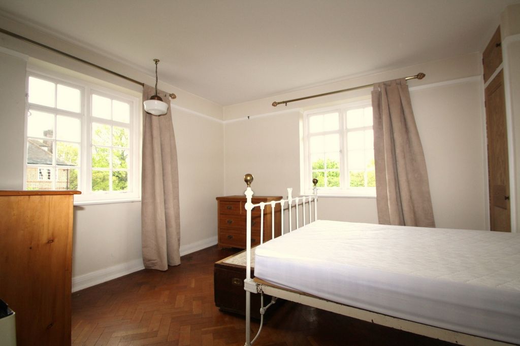 Property photo 2 of 5 Photo 2