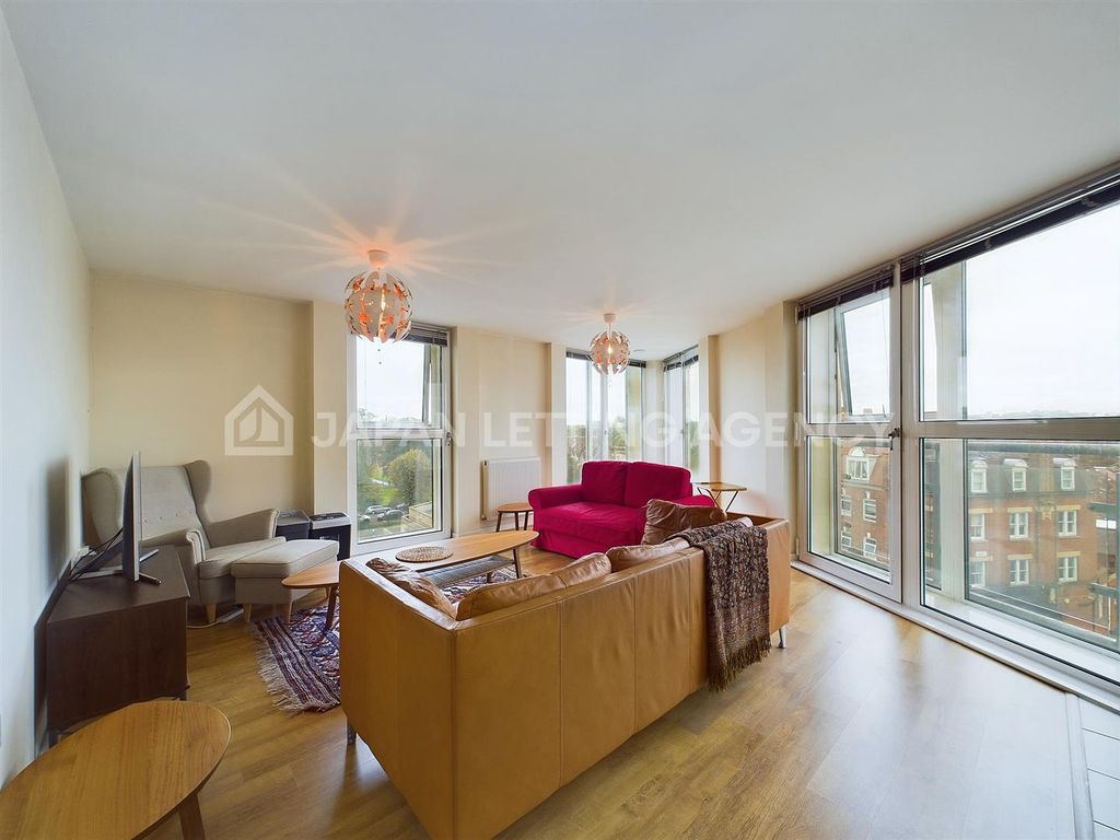 Property photo 1 of 6 Cam02206G0-Pr0135-Still002.Jpg