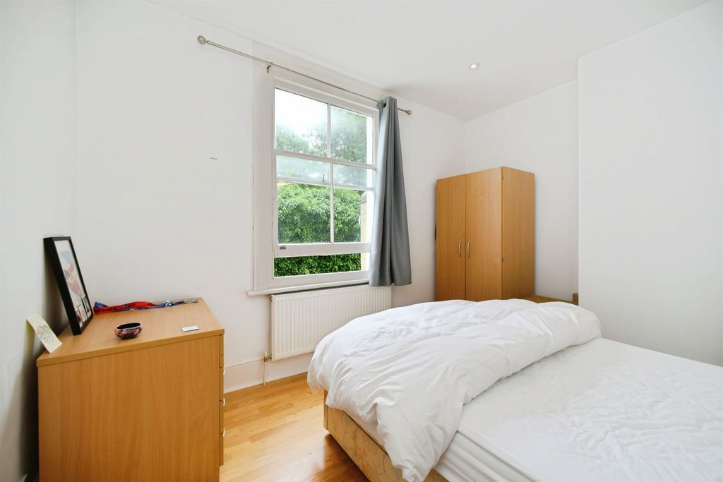 Property photo 3 of 18