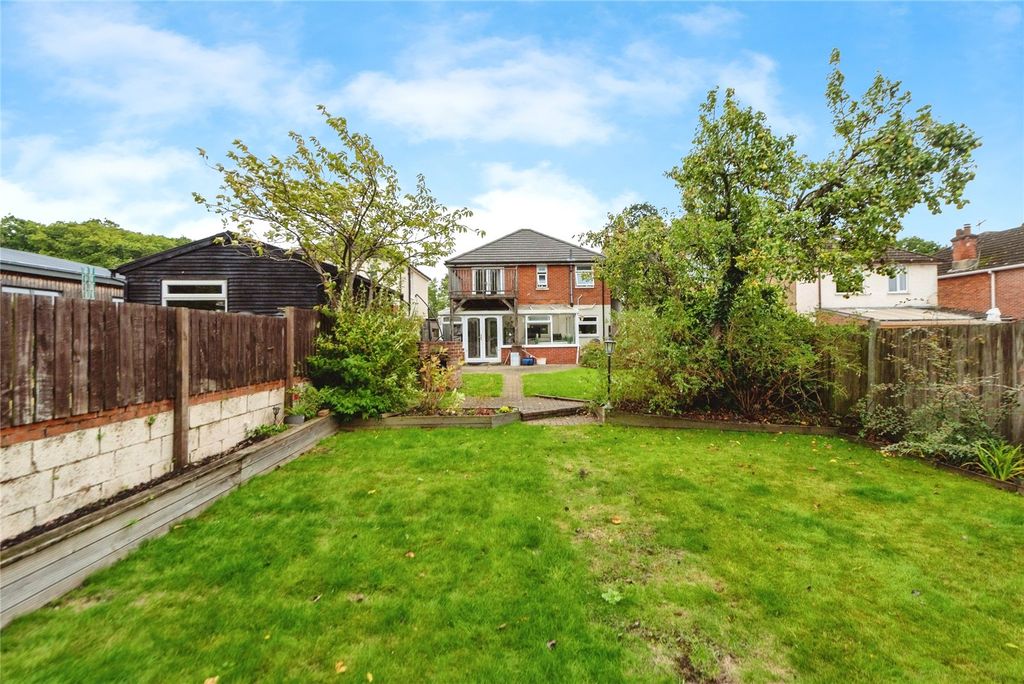 Property photo 2 of 14 Picture No. 58