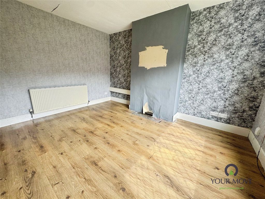 Property photo 3 of 16 Picture No. 10