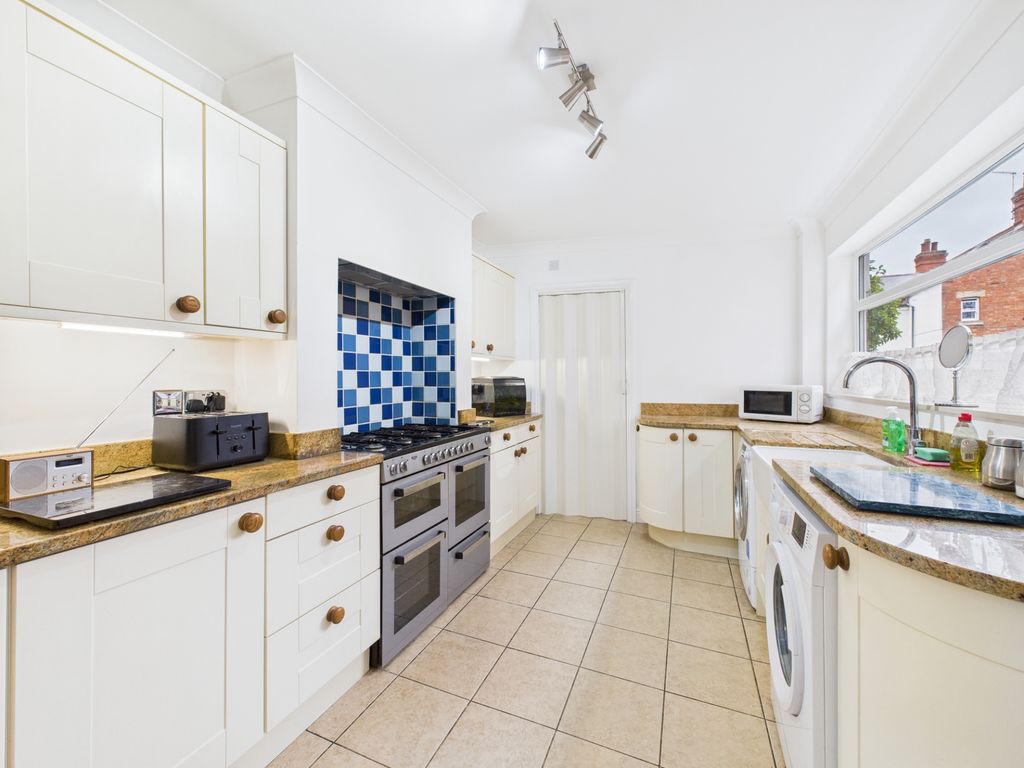 Property photo 3 of 17 Photo 11