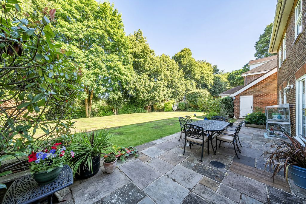 Property photo 3 of 26 1318021-3-6862B9B...