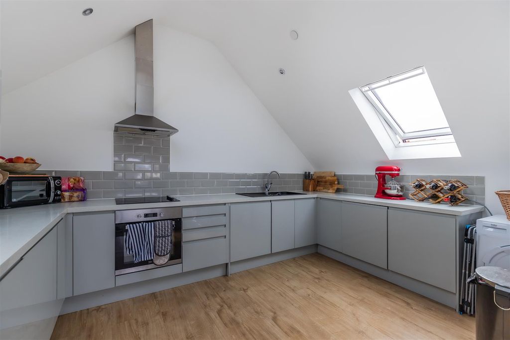 Property photo 2 of 11 127 (5 Of 59).Jpg