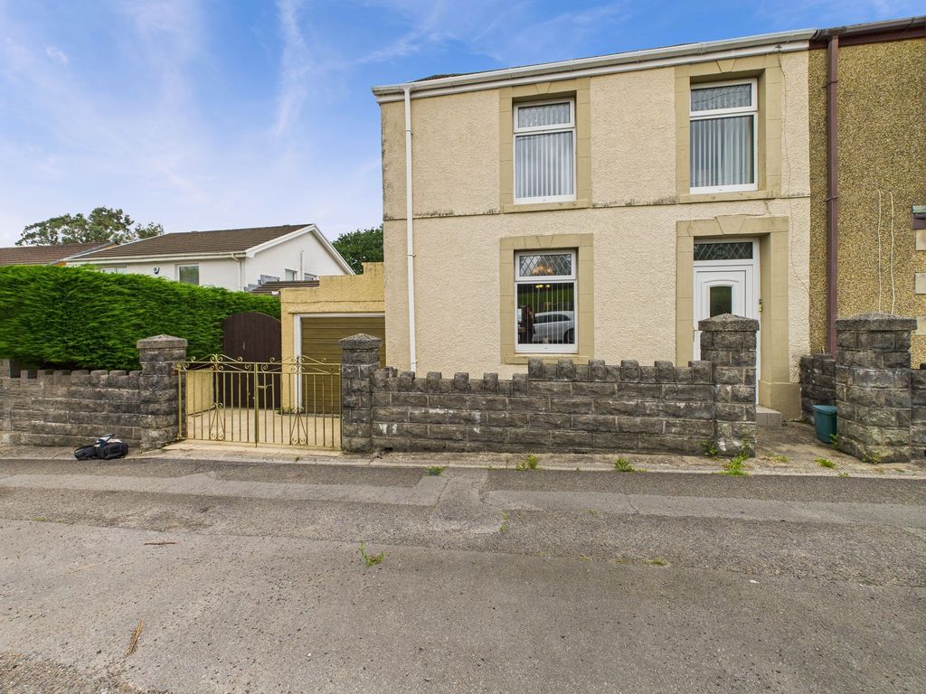 Property photo 1 of 30