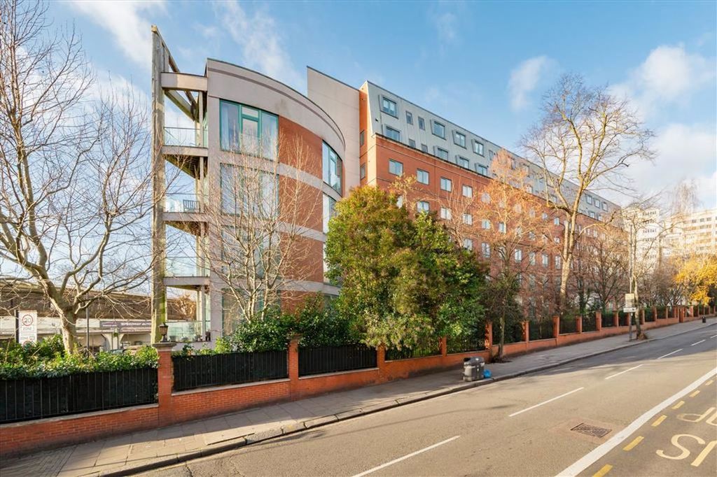 Property photo 1 of 6