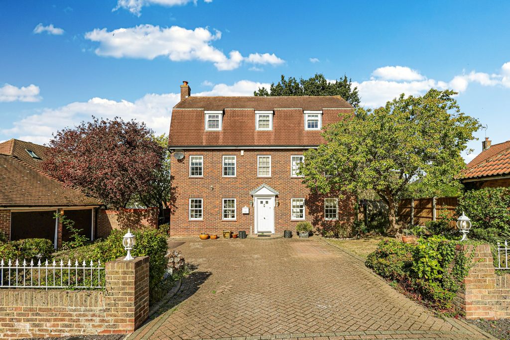 Property photo 1 of 39 4744280