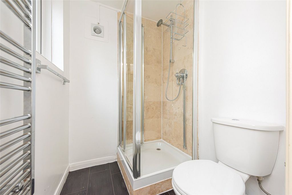 Property photo 3 of 5 Picture No. 18