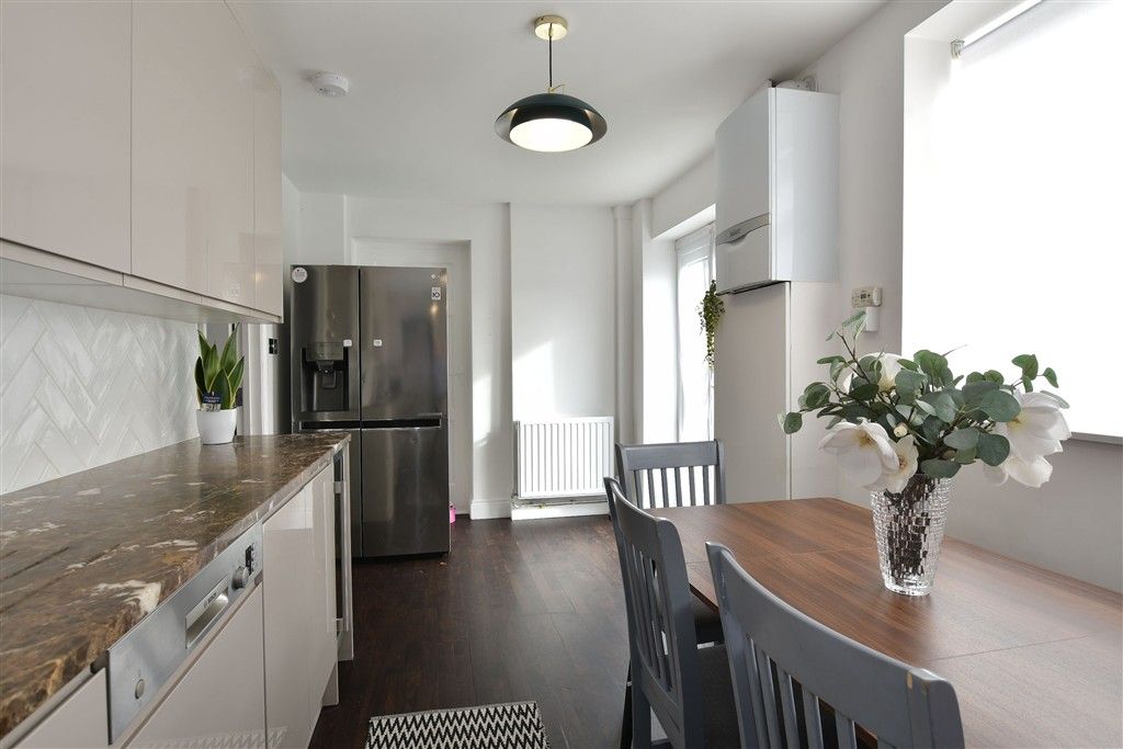 Property photo 3 of 13 Kitchen/Dining Room