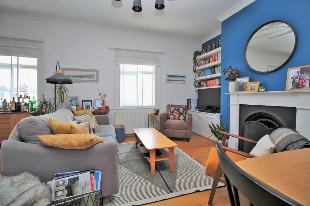 Property photo 1 of 17 37