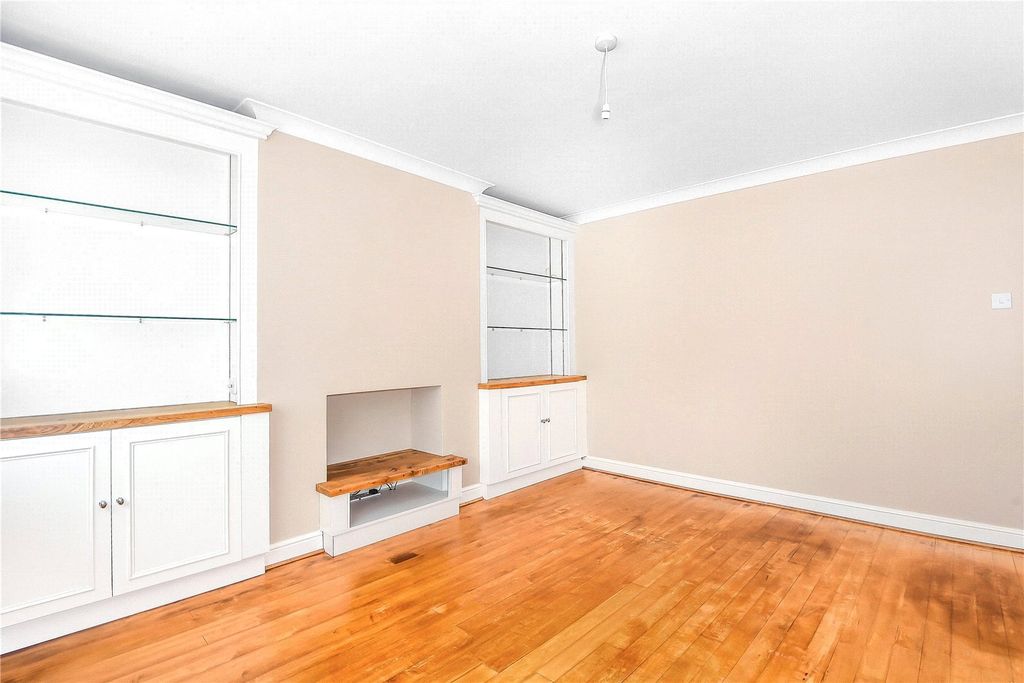Property photo 3 of 11 Picture No. 07
