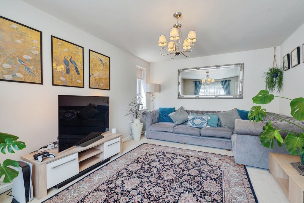 Property photo 2 of 20 Pbox-Img.Jpg