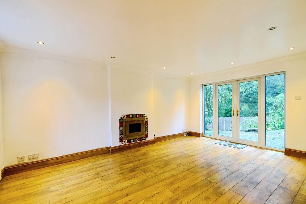 Property photo 2 of 17 Living Room