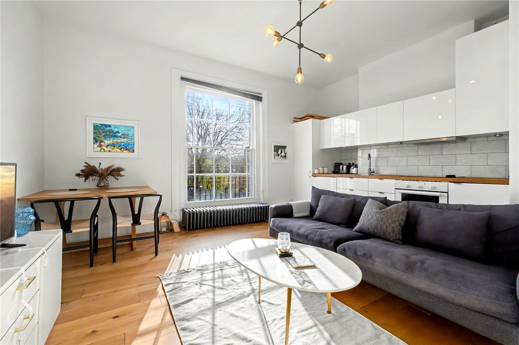 Property photo 2 of 11 Picture No. 10