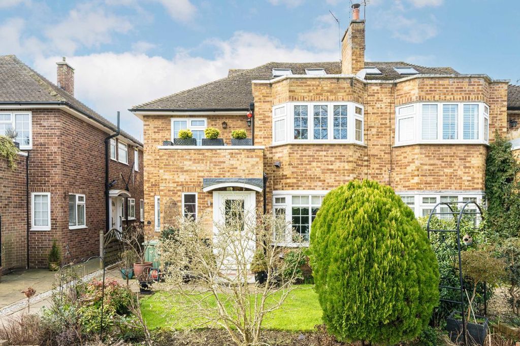 Property photo 1 of 7