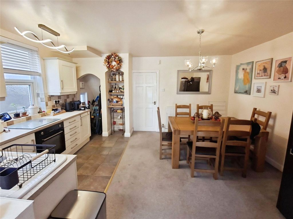 Property photo 3 of 16 Kitchen Dining Room