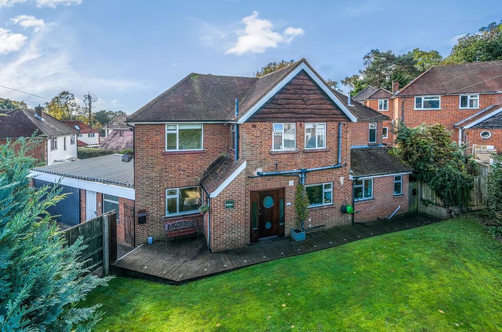 Property photo 1 of 17