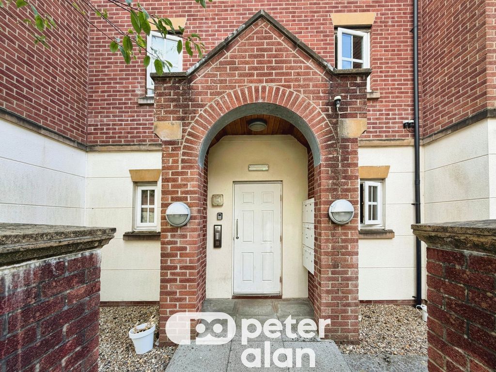Property photo 3 of 16