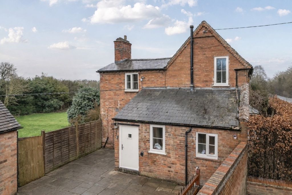 Property photo 2 of 4