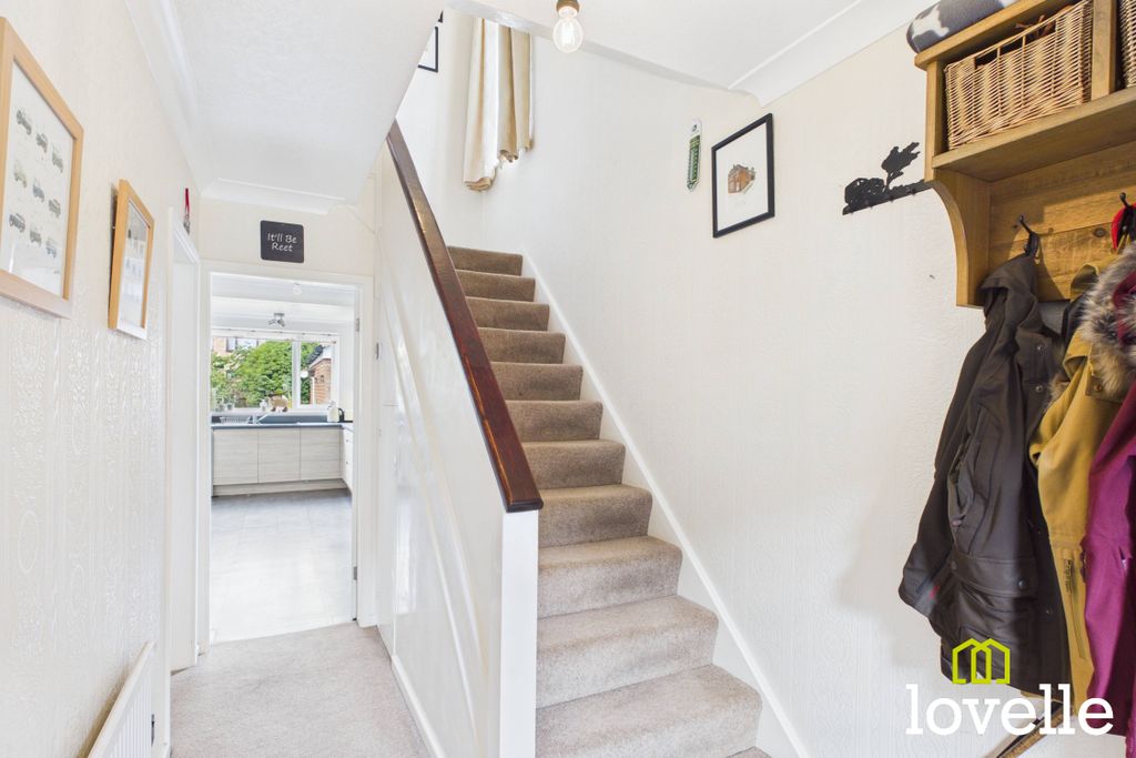 Property photo 2 of 30