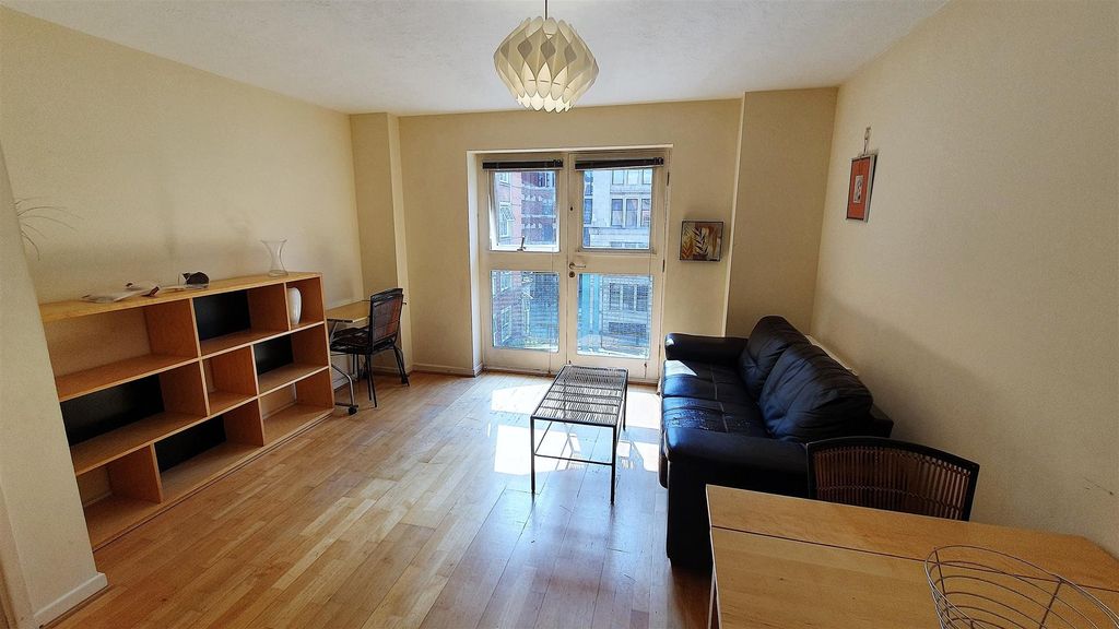 Property photo 3 of 32