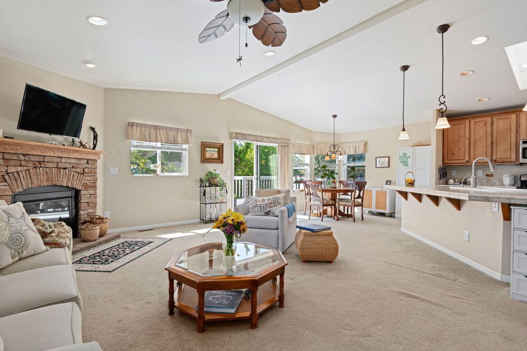 Property photo 3 of 10 <Alttext/>