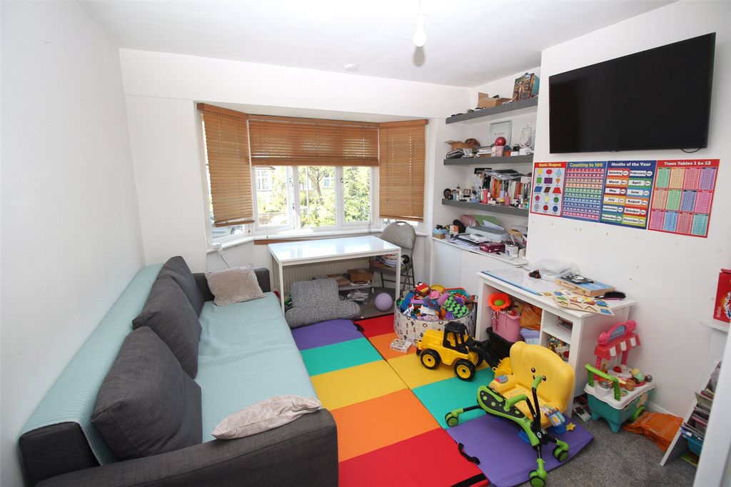 Property photo 2 of 7 Picture No. 05