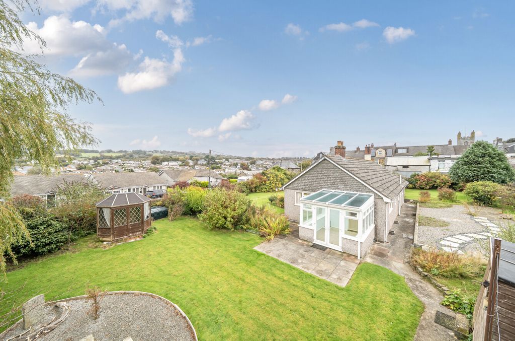 Property photo 2 of 20 1364925-1-68E8d18...