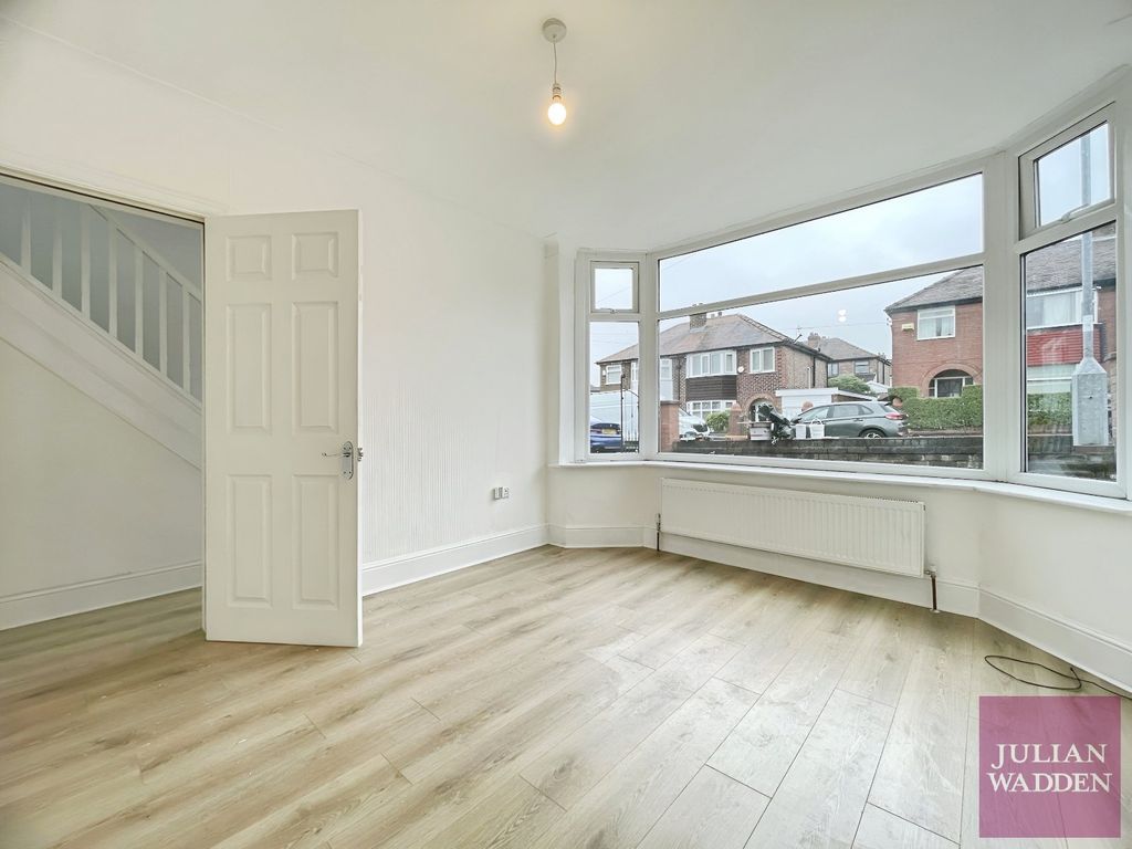Property photo 2 of 12 Picture No. 11