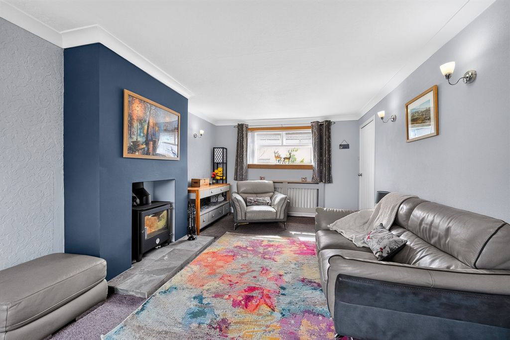 Property photo 3 of 22