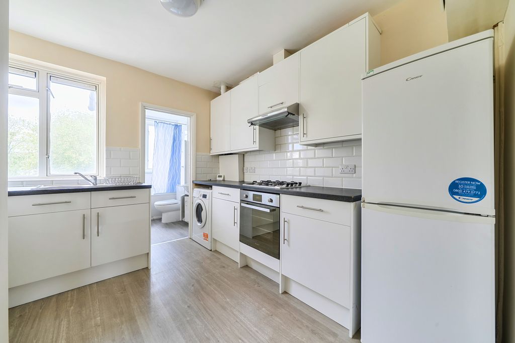 Property photo 3 of 12 Kitchen