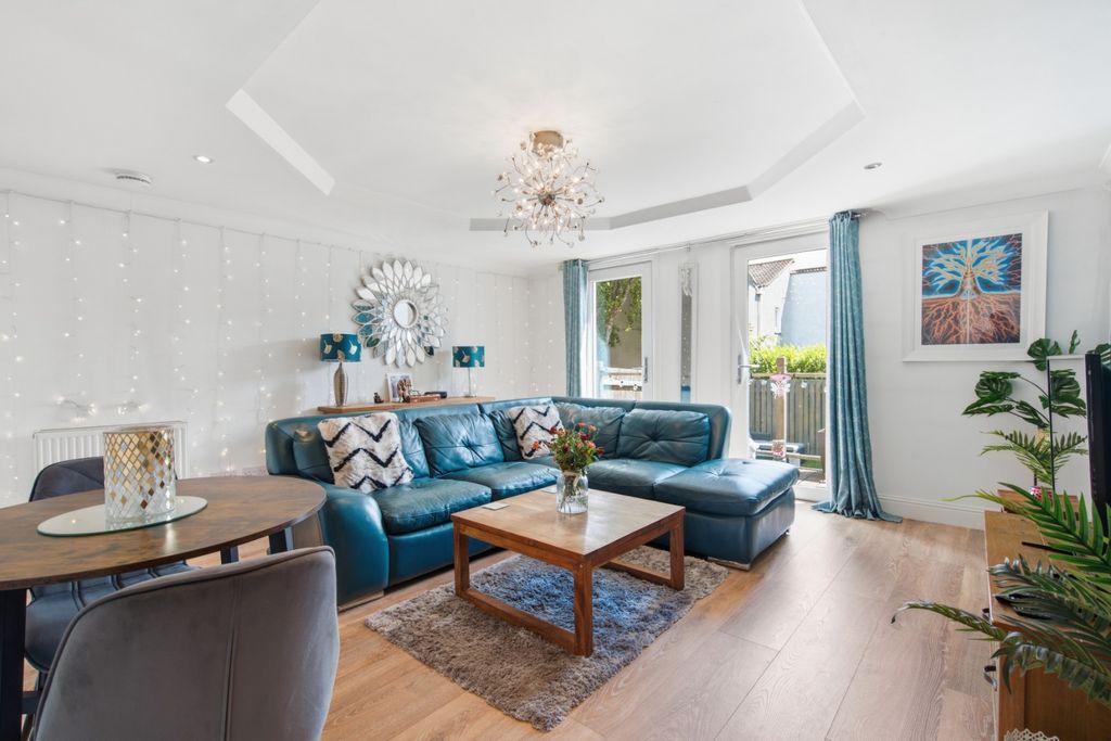 Property photo 3 of 31 5328208