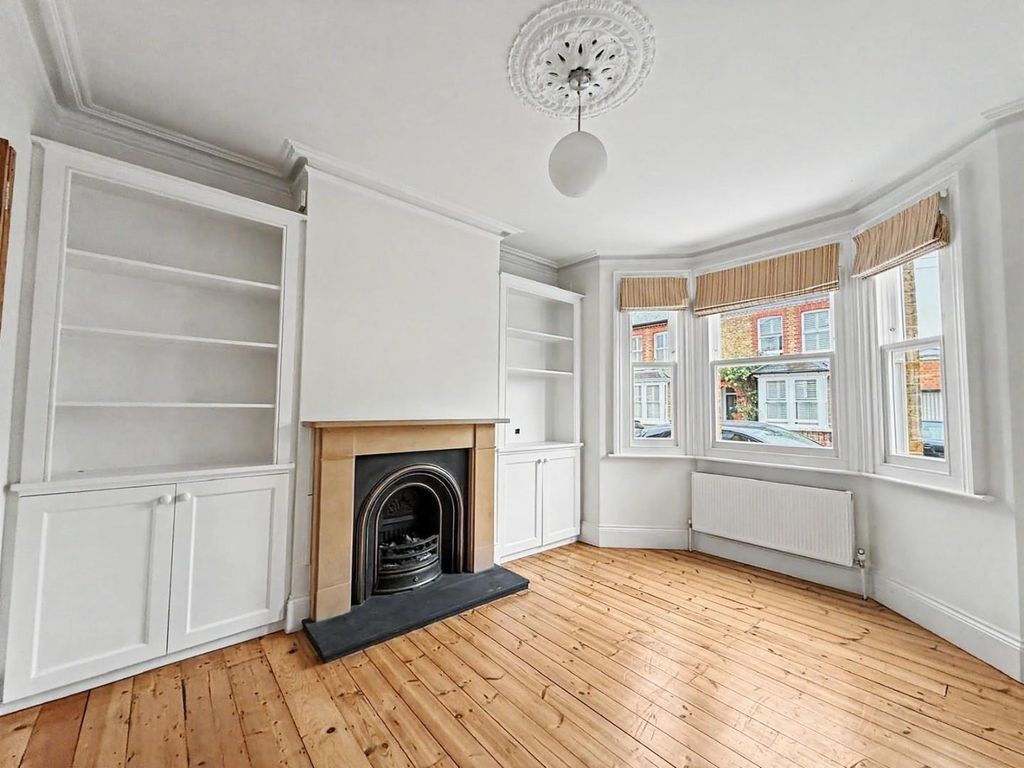 Property photo 3 of 10
