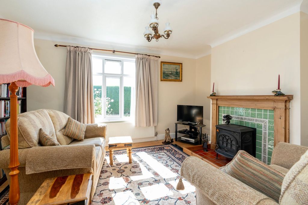 Property photo 3 of 19