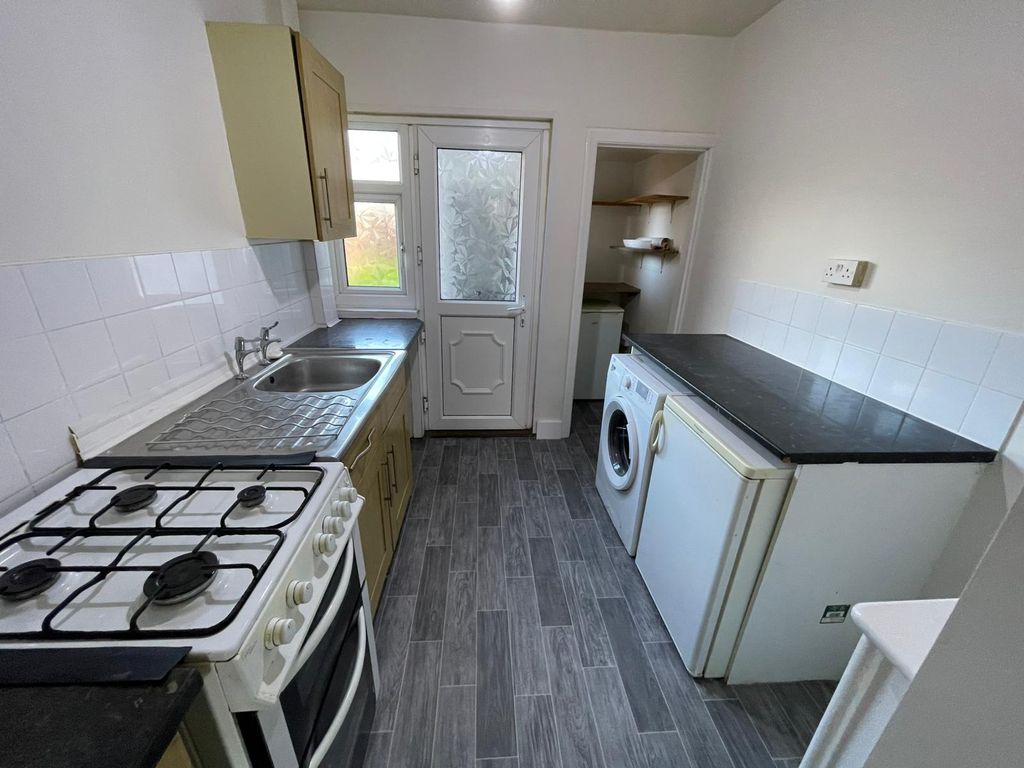 Property photo 2 of 24